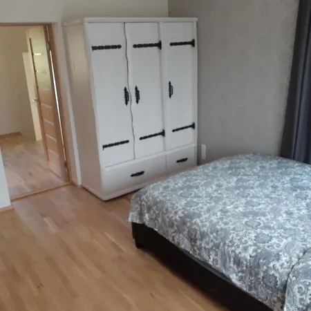 Tammelinna House, 3 Bedroom + Living Tartu