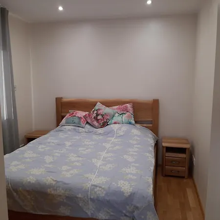 Tammelinna House, 3 Bedroom + Living *